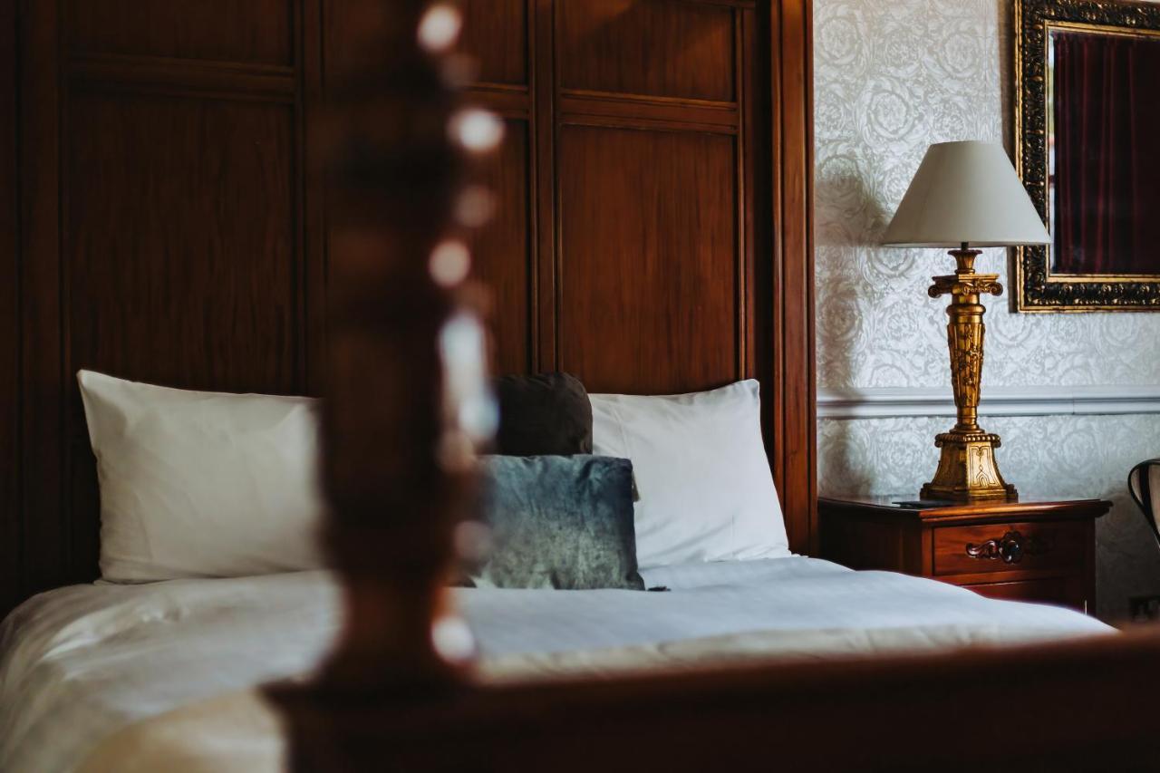 Brook Hall Hotel Childer Thornton Экстерьер фото