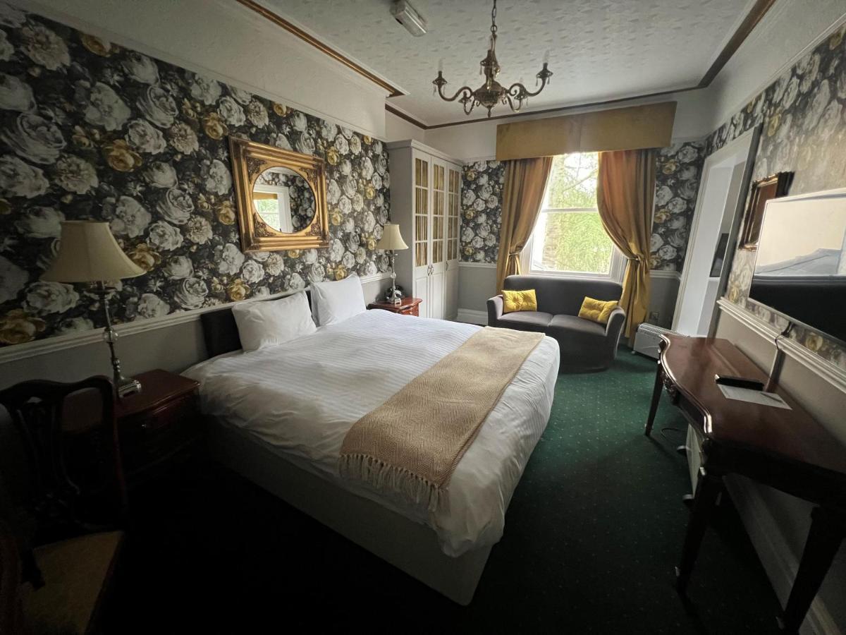 Brook Hall Hotel Childer Thornton Экстерьер фото