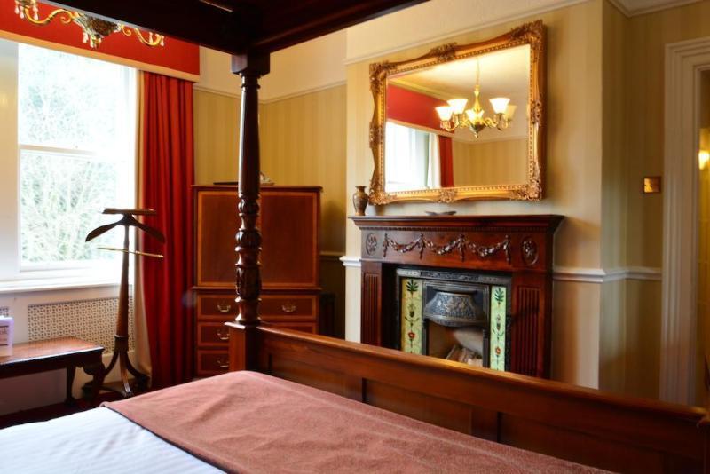 Brook Hall Hotel Childer Thornton Экстерьер фото